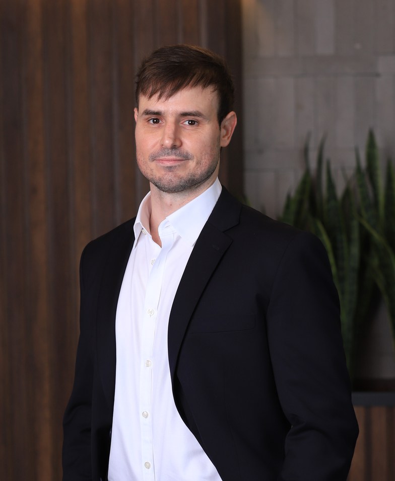 Alek Zarak, Chief Product & Strategy Officer